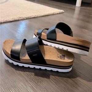 Reef Cushion Vista Hi sandals